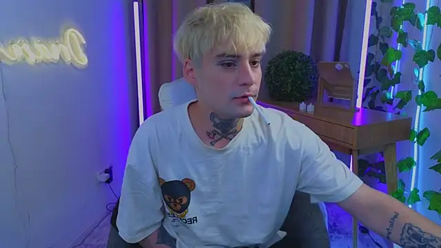 drillfi11's Webcam Show