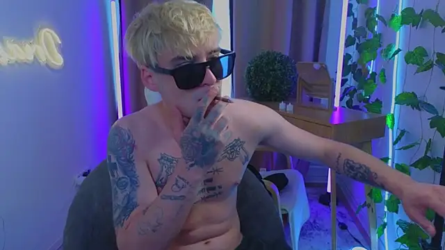 drillfi11's Webcam Show
