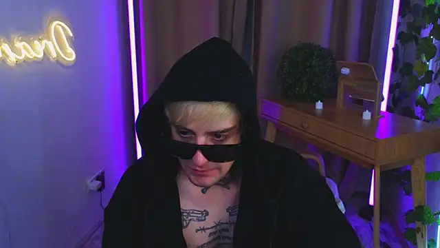 drillfi11 Show in webcam