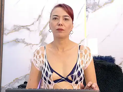 Czat XXX na żywo – KarlaSmith__