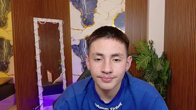 Andres_Tayのウェブカメラショー