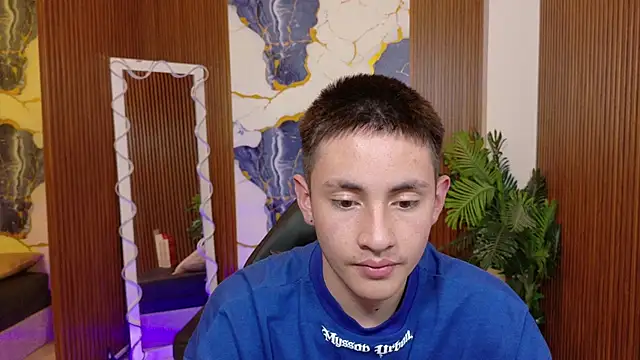 Andres_Tayのウェブカメラショー