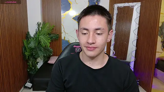 Andres_Tayのウェブカメラショー