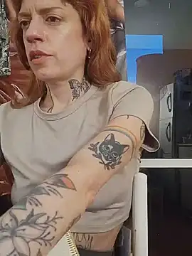 צ'אט XXX בשידור חי של simechasi