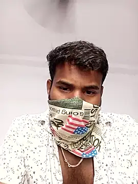 Robin681: διαδικτυακό σόου στην κάμερα