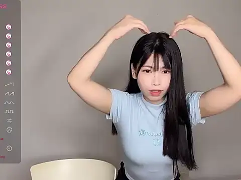 Aida73 网络视讯表演