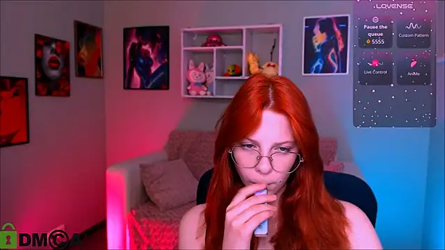 Show modela amelaya na web-kameri