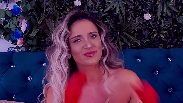 XXX chat uživo modela CherryMuse_