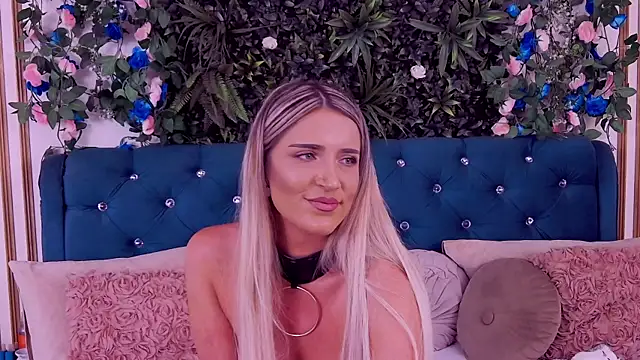 CherryMuse_'s Webcam Show
