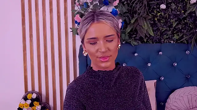 Živý XXX chat CherryMuse_