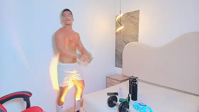 TONY_FOXX1 Adlı Modelin Web Kamerası Şovu