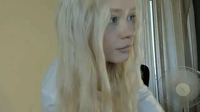 MidnightPoise Show Webcam