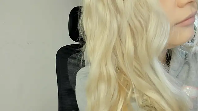Chat XXX en directo de MidnightPoise