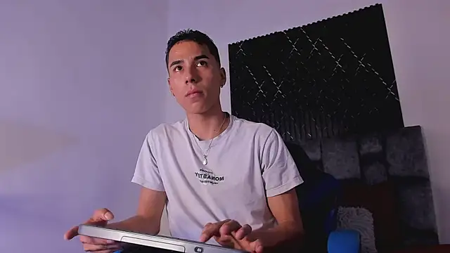 عرض كام ThiagoSexy005