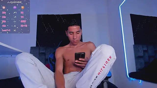 ThiagoSexy005 Webcam-Show