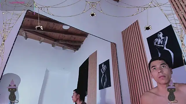 הופעת וובקאם של ThiagoSexy005