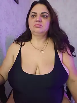 -CUTE-EVVIL- – Kamerová šou