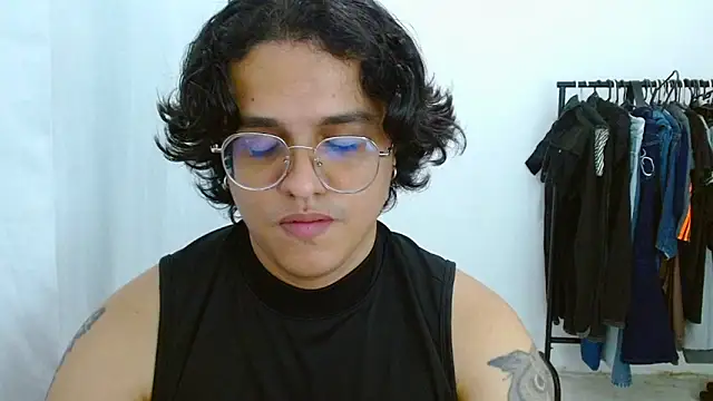 Diane_exotic Show in webcam