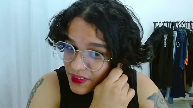 Diane_exotic Show in webcam