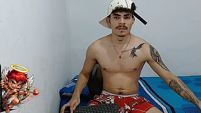 Arzu_08 Webcam show