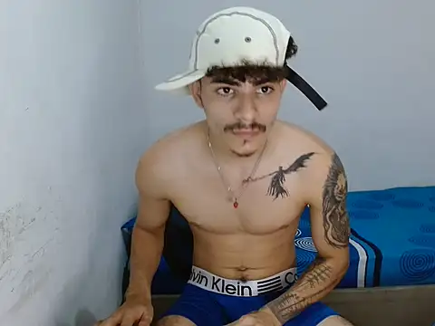 Arzu_08's Webcam Show