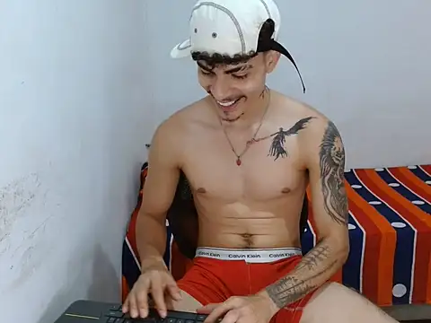 Show modela Arzu_08 na web-kameri