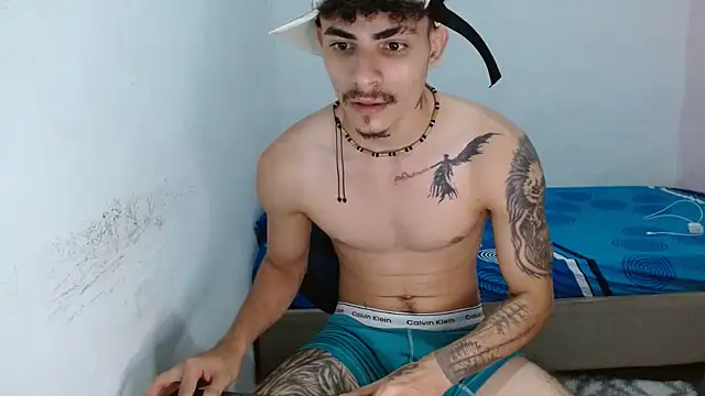 Arzu_08's Webcam Show