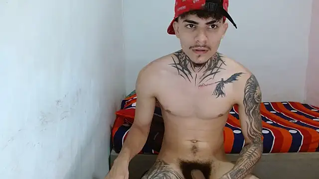 Arzu_08 Show in webcam