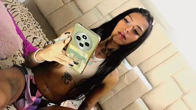 Webkamerová show 6sexybitchdirty66x
