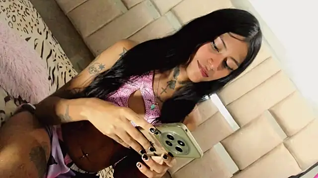Webkamerová show 6sexybitchdirty66x