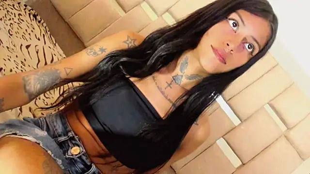 6sexybitchdirty66x Шоу с уебкамера