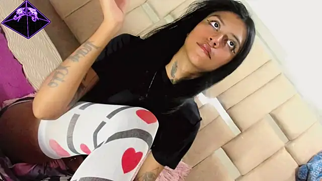 6sexybitchdirty66x Show in webcam