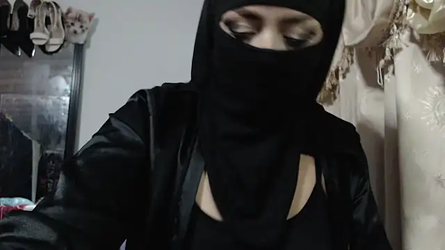 הופעת וובקאם של nadia__abaud
