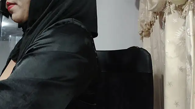 nadia__abaud's Webcam Show