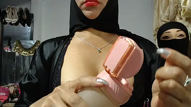 nadia__abaud Adlı Modelin Canlı XXX Sohbeti