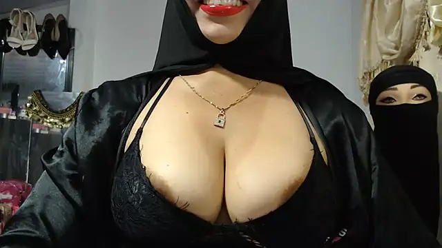 nadia__abaud's Webcam Show