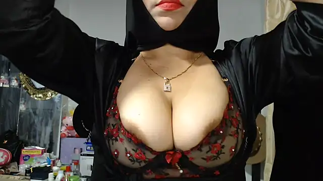 nadia__abaud Adlı Modelin Canlı XXX Sohbeti
