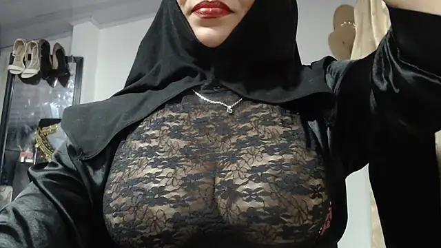 nadia__abaudn Webbikameraesitys