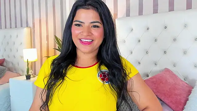 Mia-Stones' Live XXX Chat