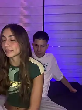 Bella_dannbond webkamerás műsora