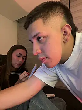 عرض كام Bella_dannbond
