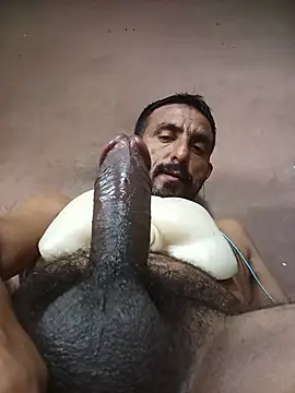 Longthick26cm webkamerás műsora