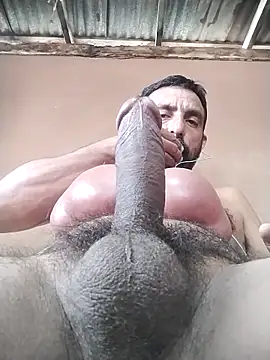 Longthick26cm's Webcam Show