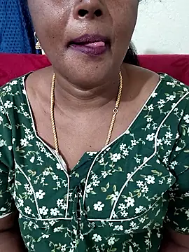 Siri_telugutamil95 网络视讯表演