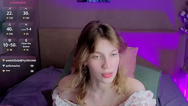 Emily_Cartex Adlı Modelin Canlı XXX Sohbeti