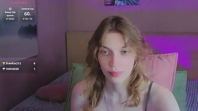 Emily_Cartex: онлайн-секс-чат