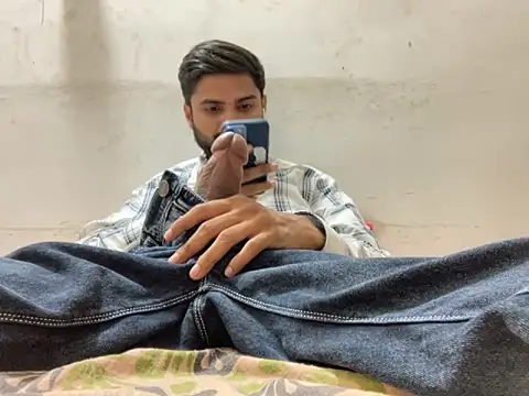 BBC_HORNY_GUJJU webcam show