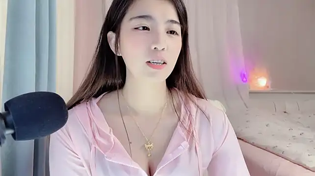 amy-6668's Live XXX Chat