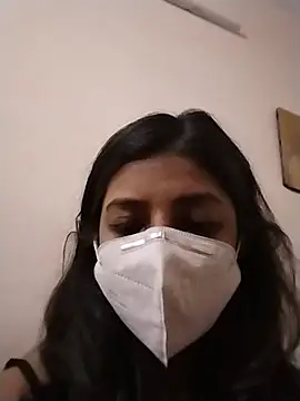 Živá chatovací místnost NAUGHTY-RASHI