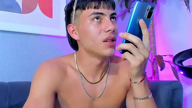EthanSantori Chat XXX live